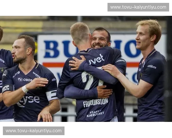 北海风暴的交响诗：当克里斯蒂安松的坚韧撞上布兰的红魔狂想